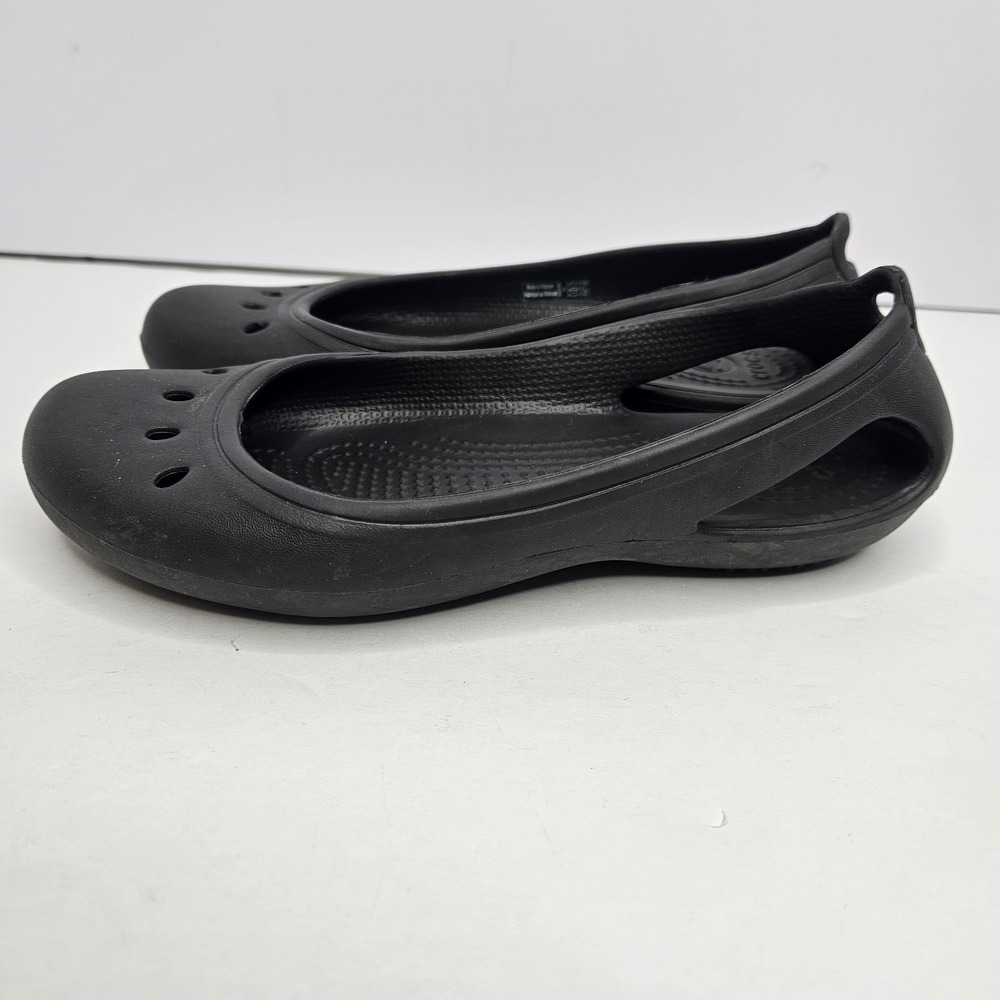 Crocs Black Slip On Size W6 Heel To Toe 9 3/4"